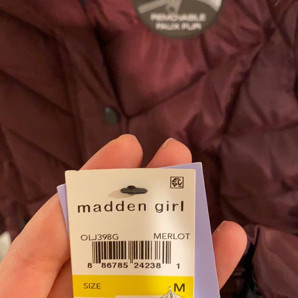 NWT Madden Girl Juniors Faux-Fur Trim Hooded Merlot M - Picture 5 of 15